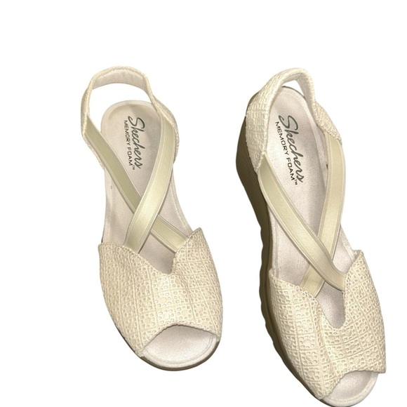 Skechers Parallel Piazza Wedge Sandals
Women’s Size 7 | Beige | Slingback - Picture 4 of 10